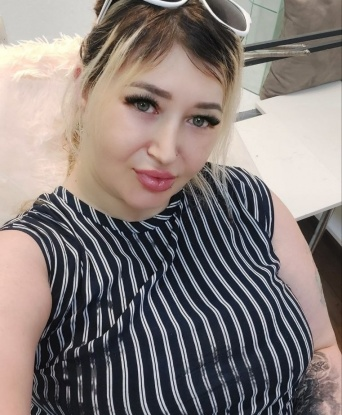 Проститутка Хадижа